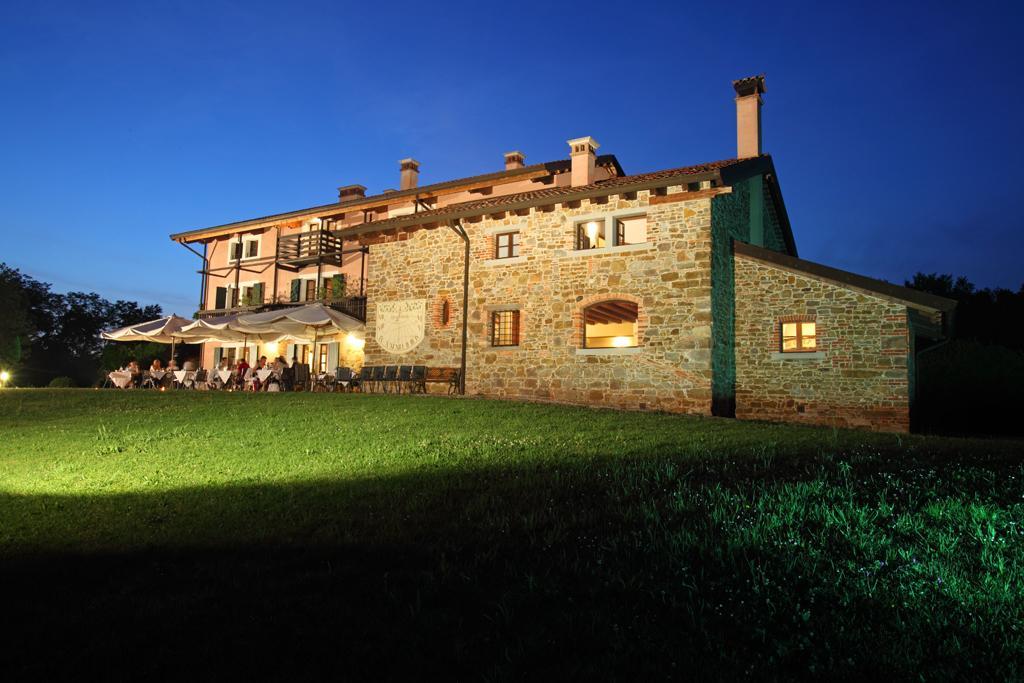 Buttrio Agriturismo Scacciapensieri מראה חיצוני תמונה